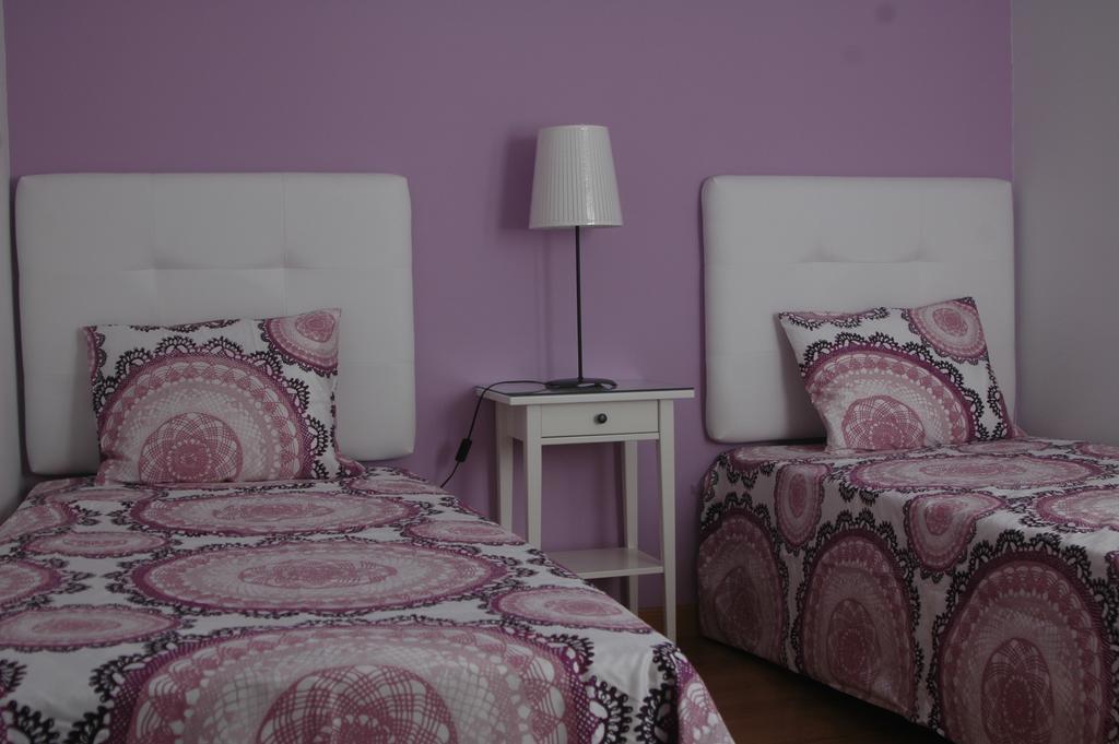 Atico Latina Apartment Madrid Ngoại thất bức ảnh