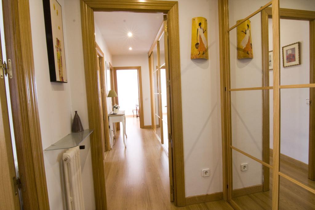 Atico Latina Apartment Madrid Ngoại thất bức ảnh