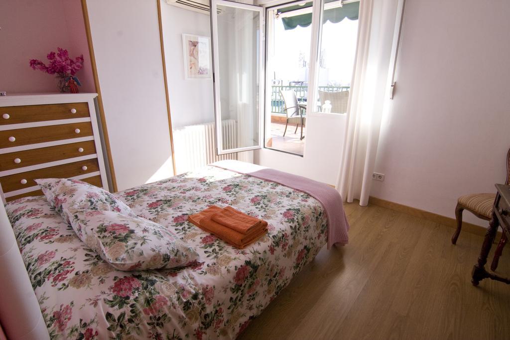 Atico Latina Apartment Madrid Ngoại thất bức ảnh