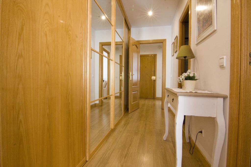Atico Latina Apartment Madrid Ngoại thất bức ảnh