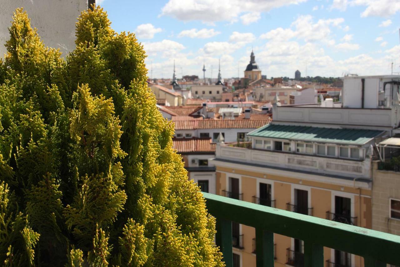 Atico Latina Apartment Madrid Ngoại thất bức ảnh