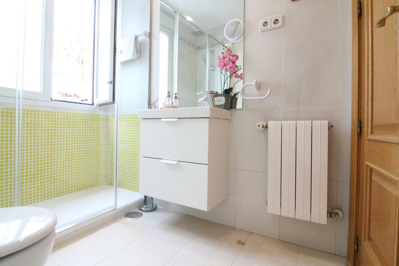Atico Latina Apartment Madrid Ngoại thất bức ảnh